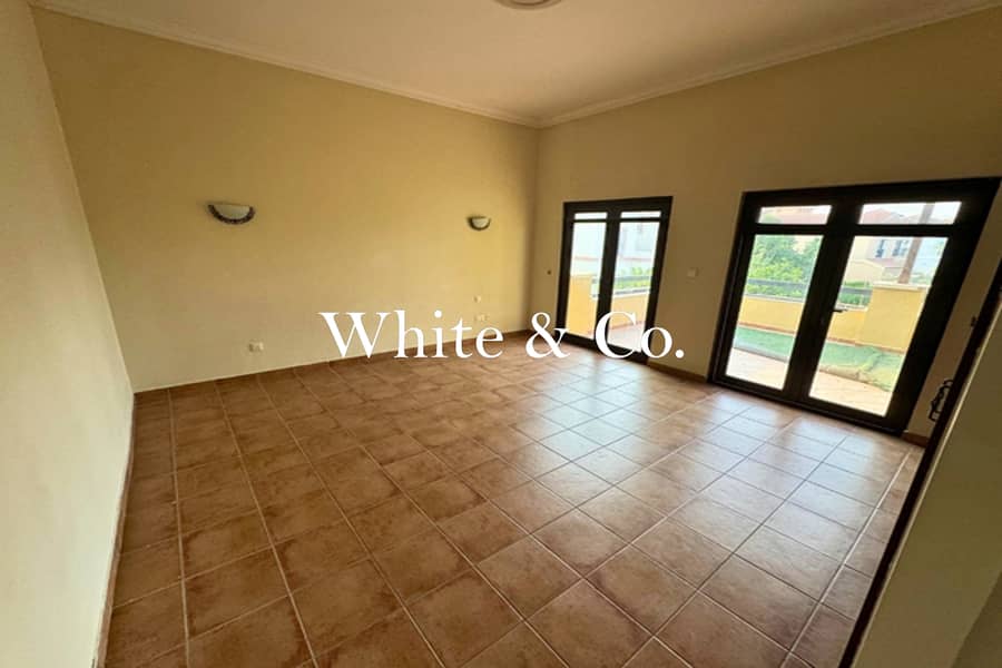 Original Condition |14K Plot| Marbella Villa - Image 12