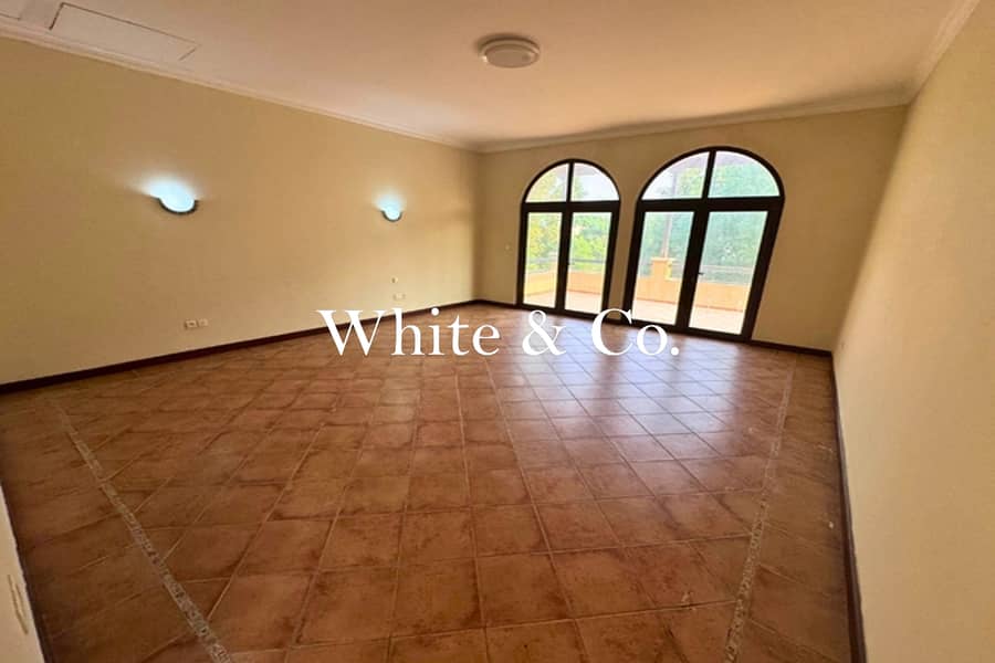 Original Condition |14K Plot| Marbella Villa - Image 21