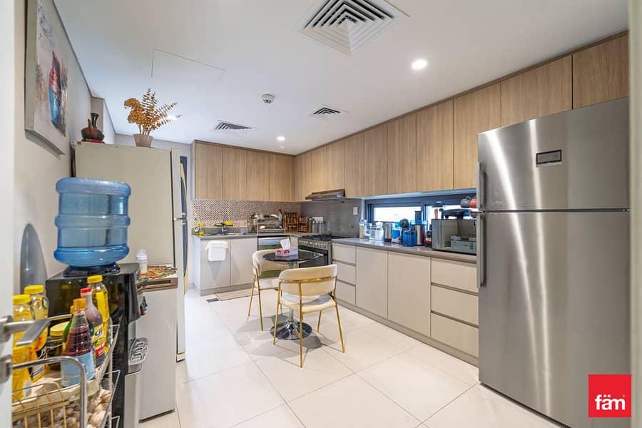 4BR Plus Maids | Larger Layout | Fully Furnished - Image 7