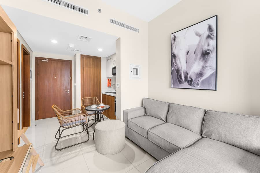 10 Minutes to Downtown Dubai Mall | Bills Included - Image 10