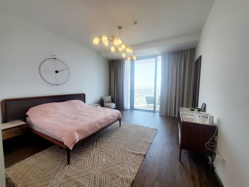 SCENIC VIEWS - STUNNING 3 BEDROOM - FURNISHED - FREE 1 MONTH ! - Image 8