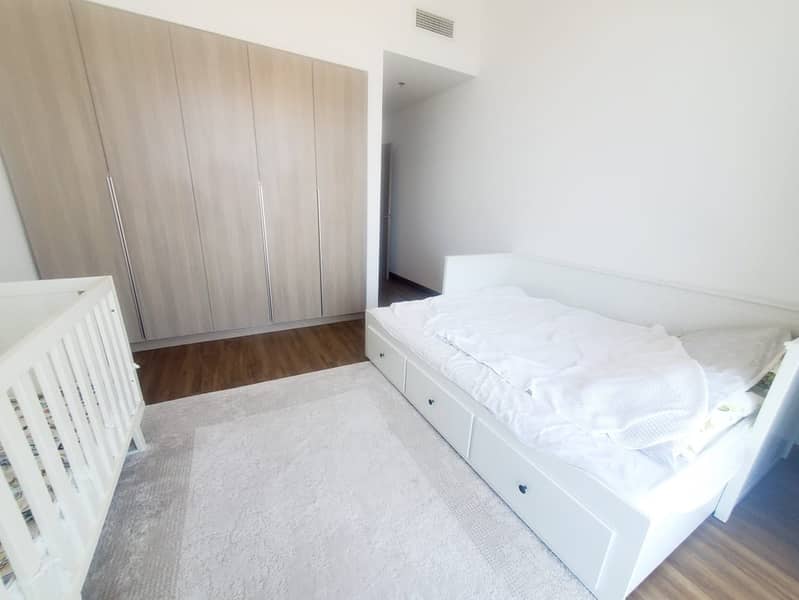 SCENIC VIEWS - STUNNING 3 BEDROOM - FURNISHED - FREE 1 MONTH ! - Image 12