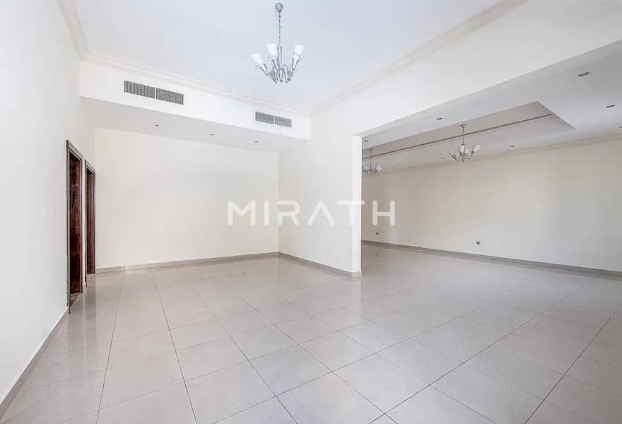 Newly Renovated Villa | Close to Park | Pool