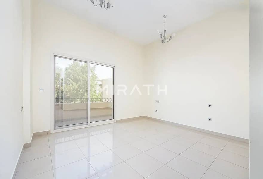 Newly Renovated Villa | Close to Park | Pool - Image 10
