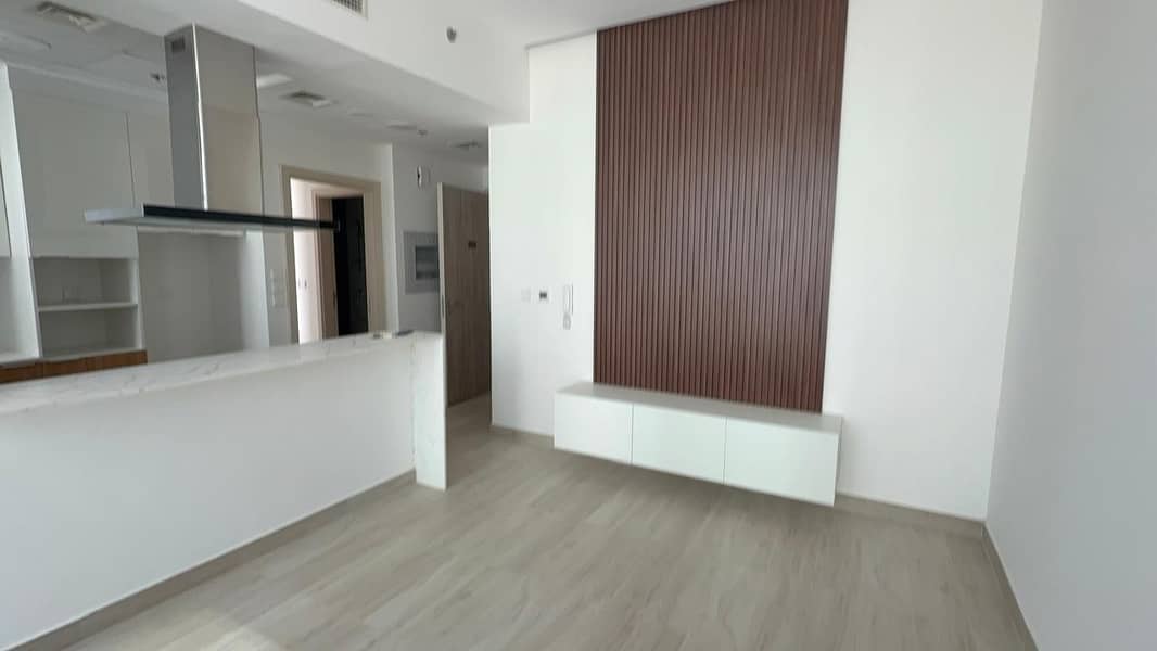 Exclusive | High Floor | Brand New | Multiple Cheq