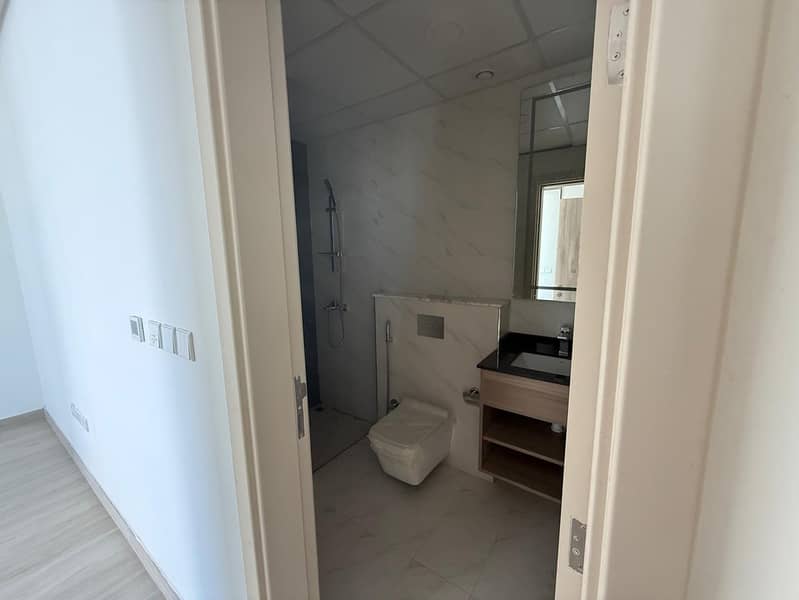 Exclusive | High Floor | Brand New | Multiple Cheq - Image 14