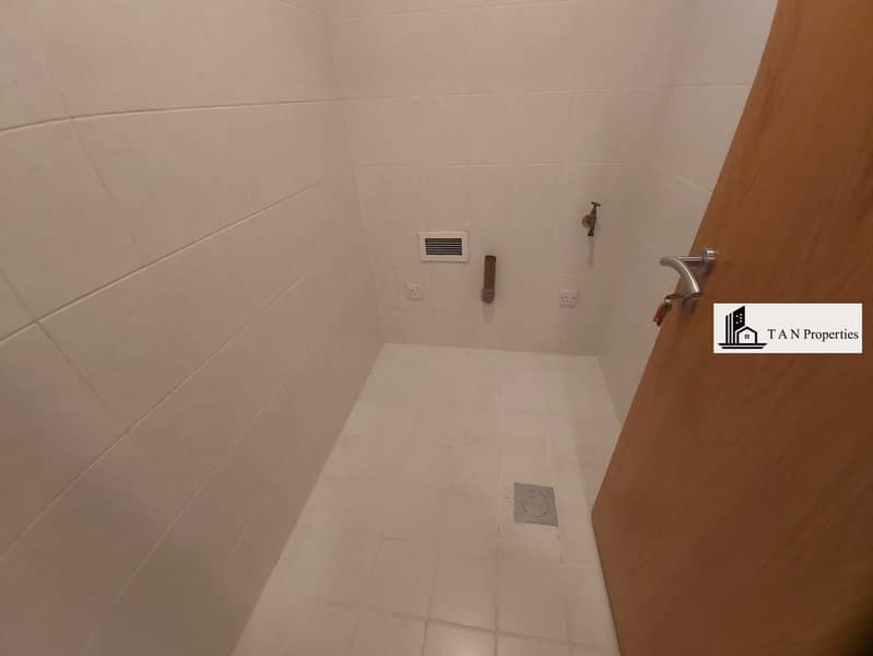 CHILLER FREE | SKYLINE VIEW | NEARBY METRO - Image 10