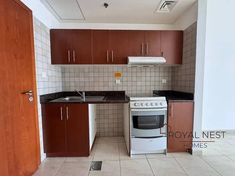 Vacant | Good Deal | Spacious Layout | Mid Floor
