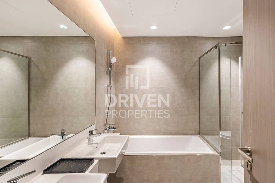 Panoramic View | Elegant Apartment | Unique Layout - Image 16