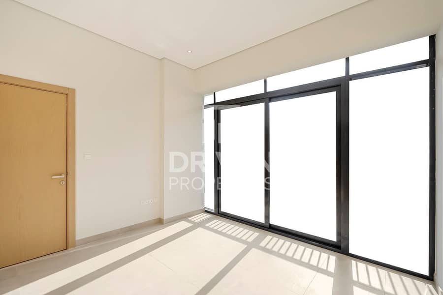 Ready to Move-in | Spacious Layout with Storage