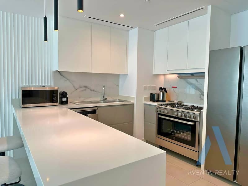 Prime Location | Furnished | Sea Views - Image 13