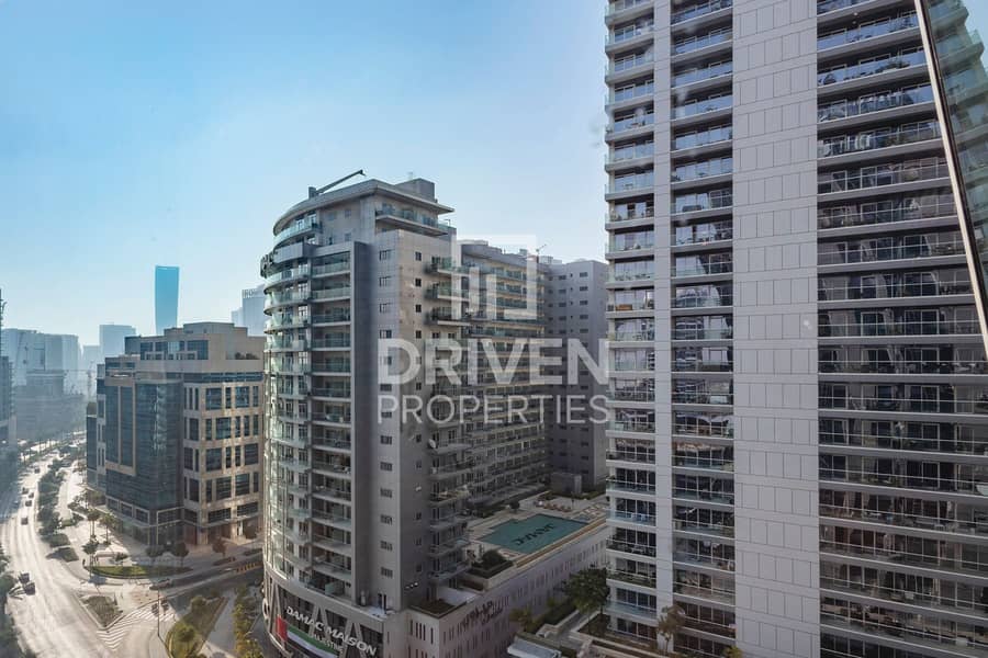 Big Layout Studio with Prime Location | Near Canal - Image 11