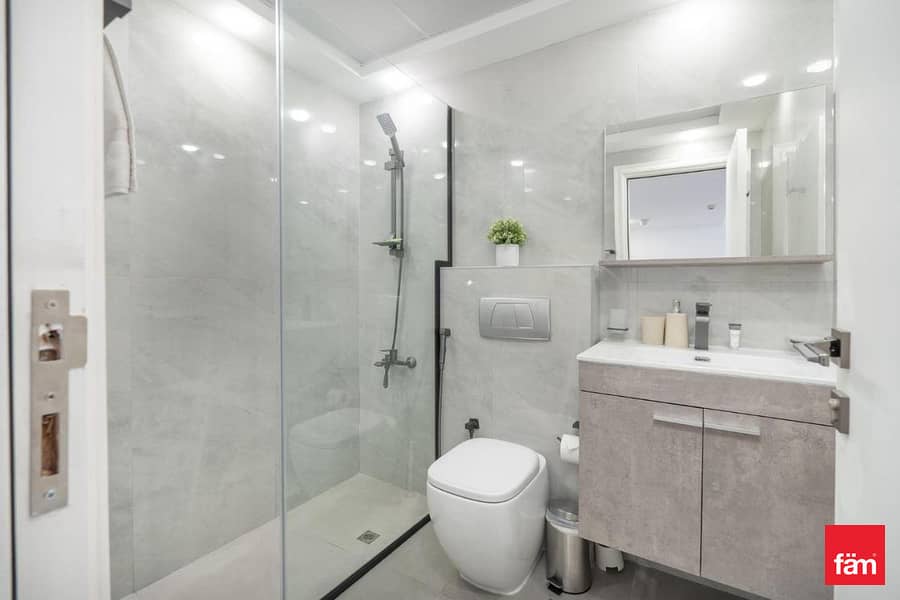 Furnished I Well Maintained I Perfect Location