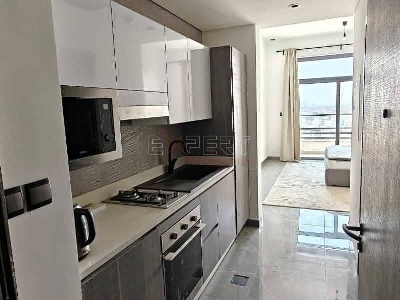 Move-In Ready | Fully Furnished Unit | Community View