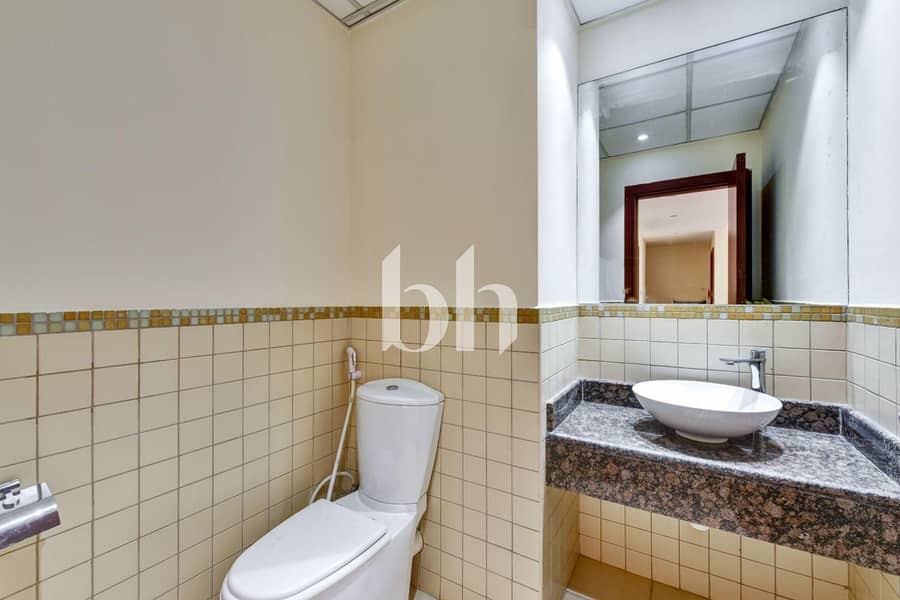 High Floor| Sea and Marina View | 2 Bed in Rimal - Image 10