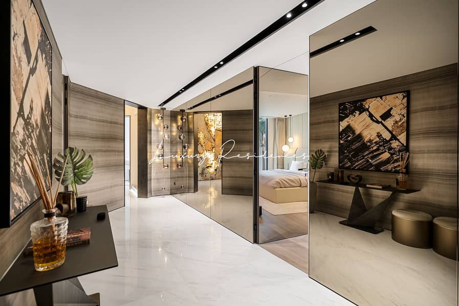 ** Exquisite Brand New Beach Villa Close To Tip **