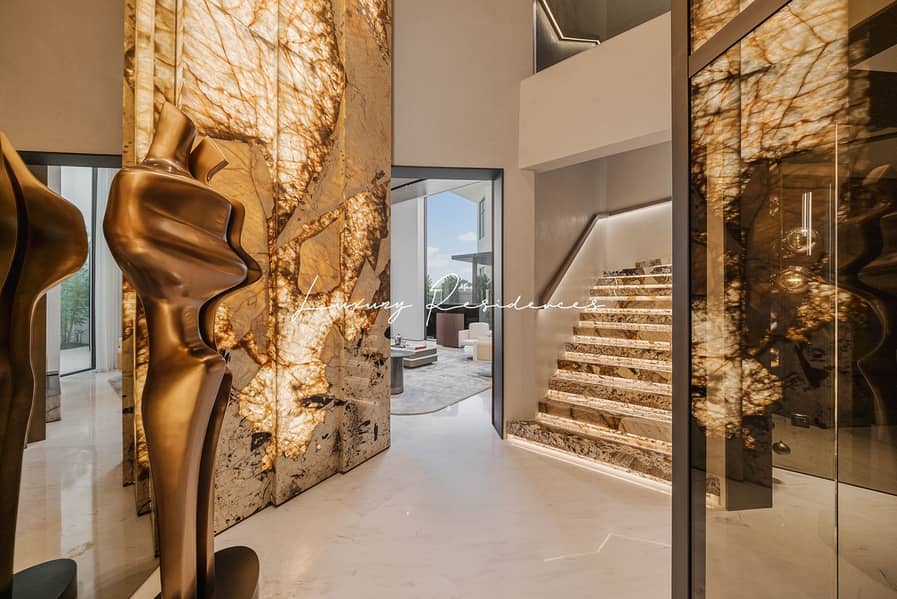 ** Exquisite Brand New Beach Villa Close To Tip ** - Image 7