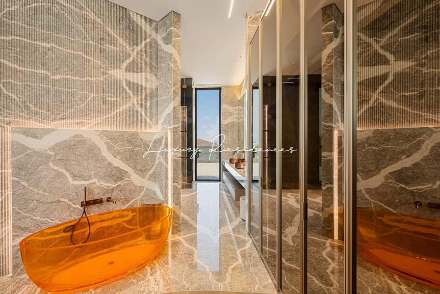 ** Exquisite Brand New Beach Villa Close To Tip ** - Image 15