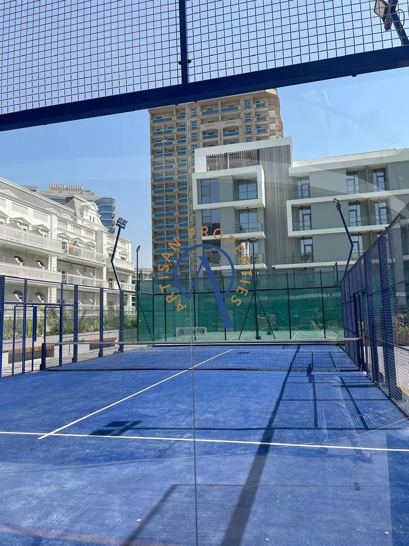 VACANT | MODERN TOUCHES | PRIME CITY LOCATION - Image 21