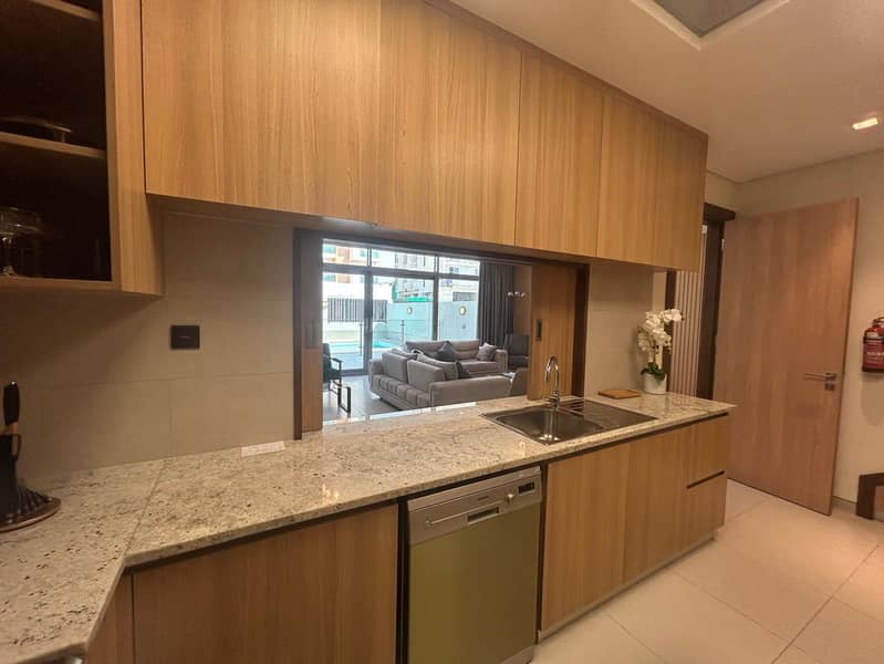 Spacious 5BR + Maid | Private Swimming Pool - Image 18