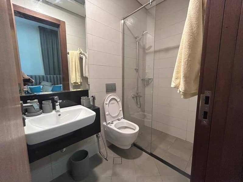 Spacious 5BR + Maid | Private Swimming Pool - Image 35