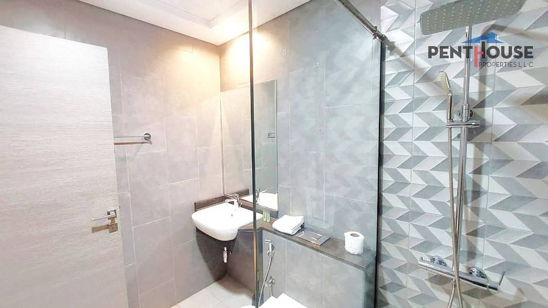 Furnished studio | Creek beach Pool view | Vacant. - Image 16