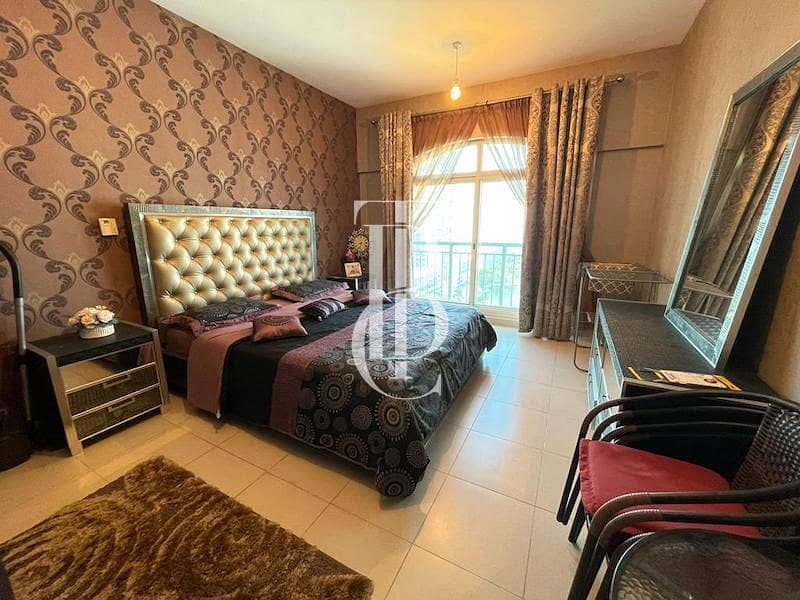 Sky-High Living | Fully Furnished |Full Lake Views - Image 11