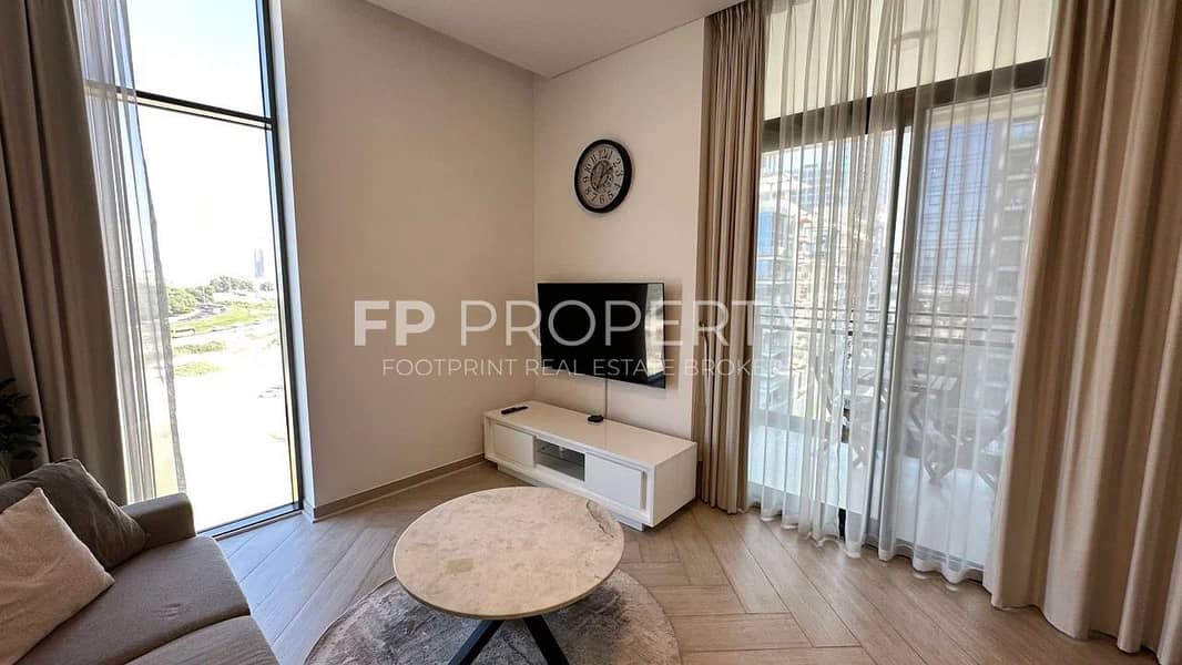 Burj Khalifa View | More Cheqs | Luxury Furnished