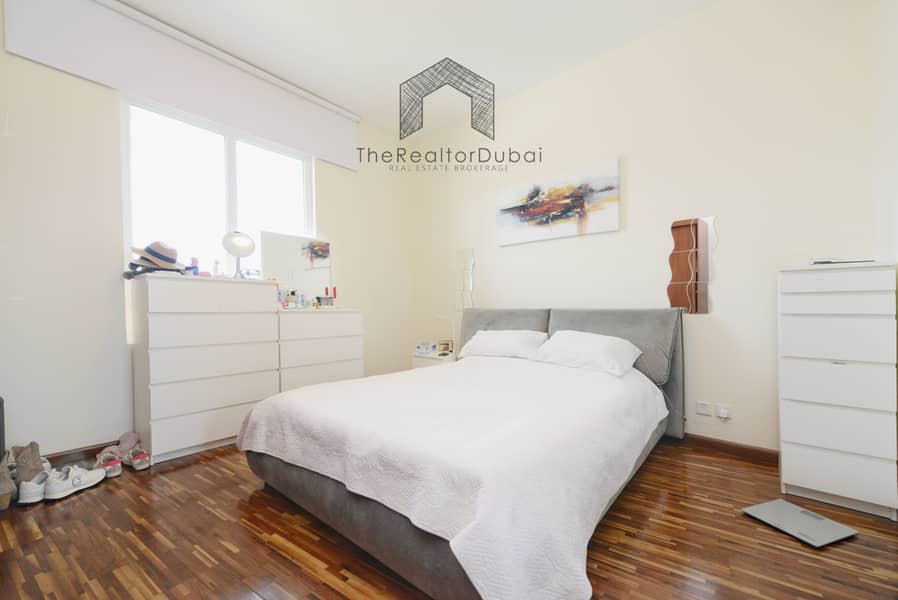 Upgraded | Big Layout | Vacant on Transfer - Image 7