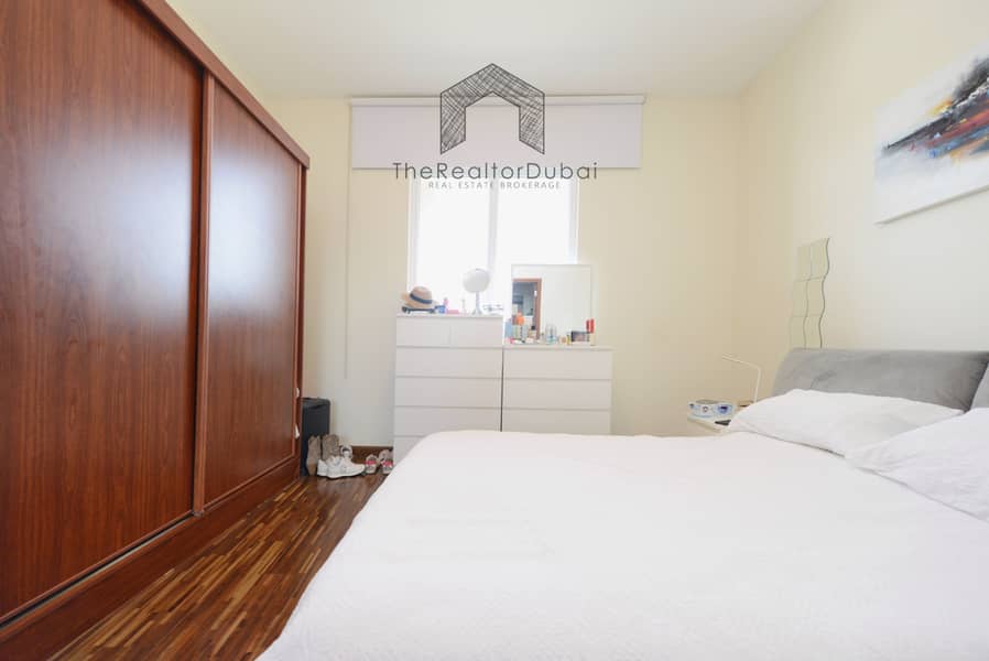 Upgraded | Big Layout | Vacant on Transfer - Image 8