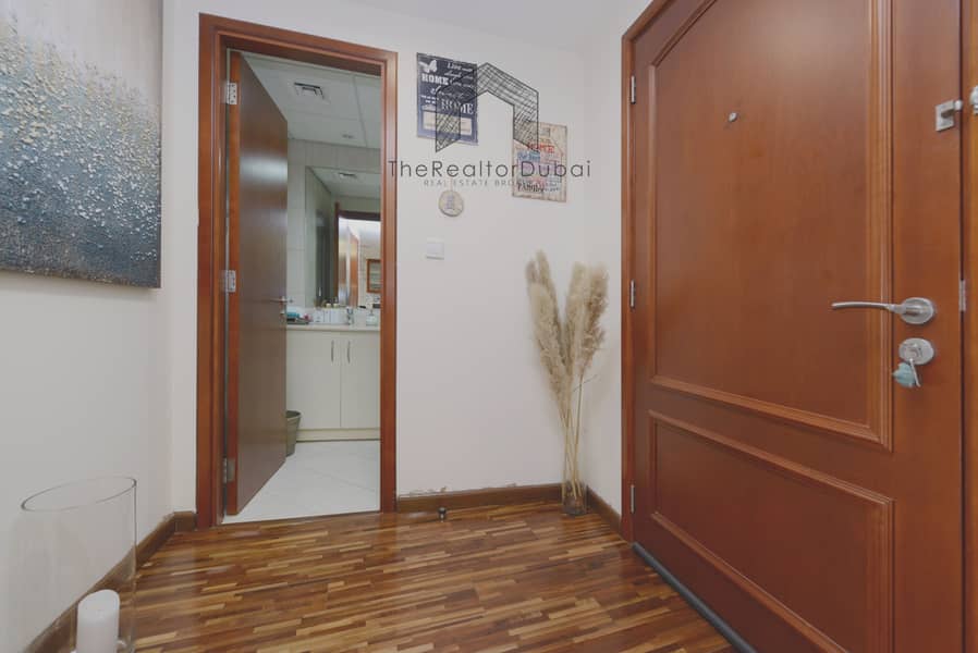 Upgraded | Big Layout | Vacant on Transfer - Image 11