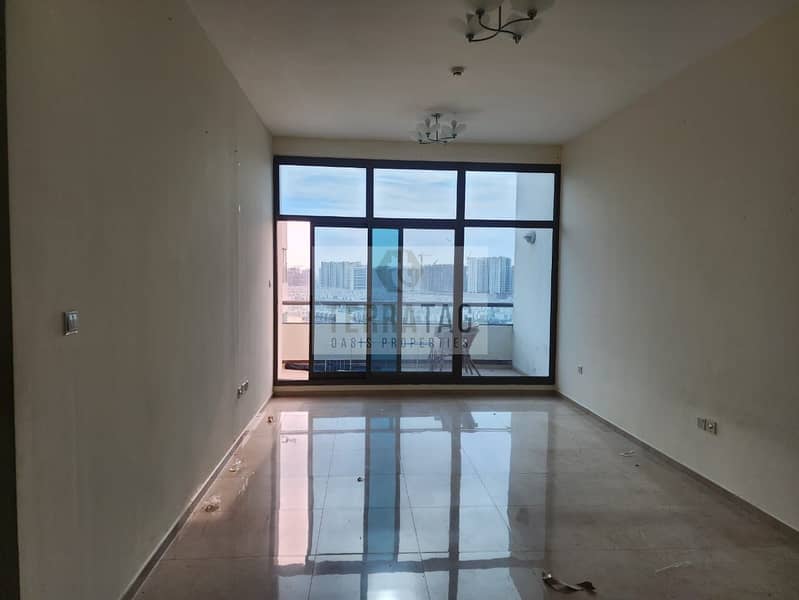 3 bhk | Unfurnished | Next To Metro |
