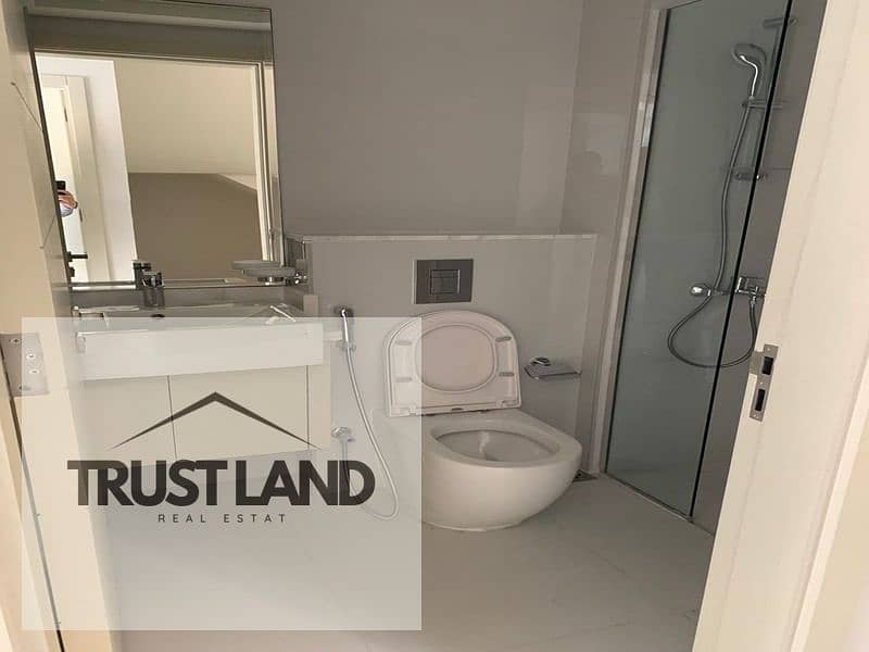 3 Bedroom Townhouse | Modern Layout | Peaceful Community - Image 7