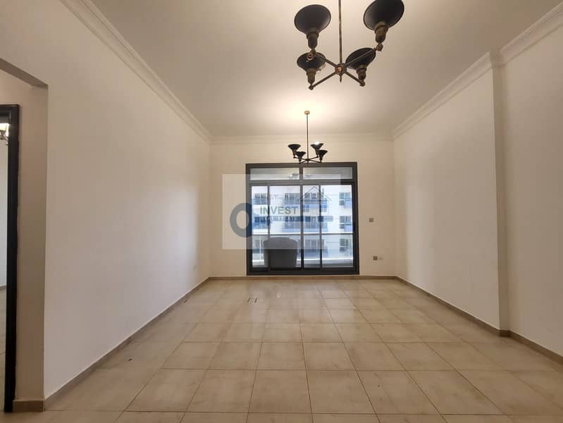 Chiller Free | Big Layout | Bright Unit