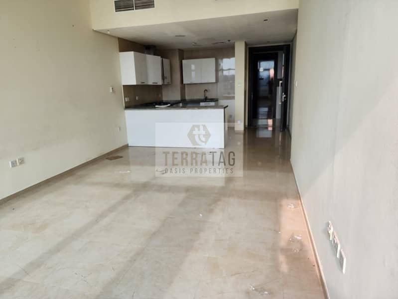3 bhk | Unfurnished | Next To Metro |