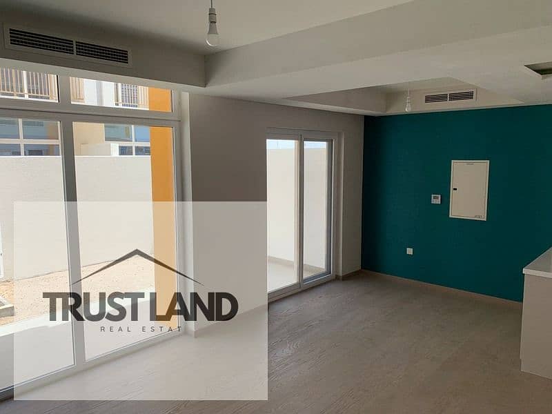 3 Bedroom Townhouse | Modern Layout | Peaceful Community - Image 9