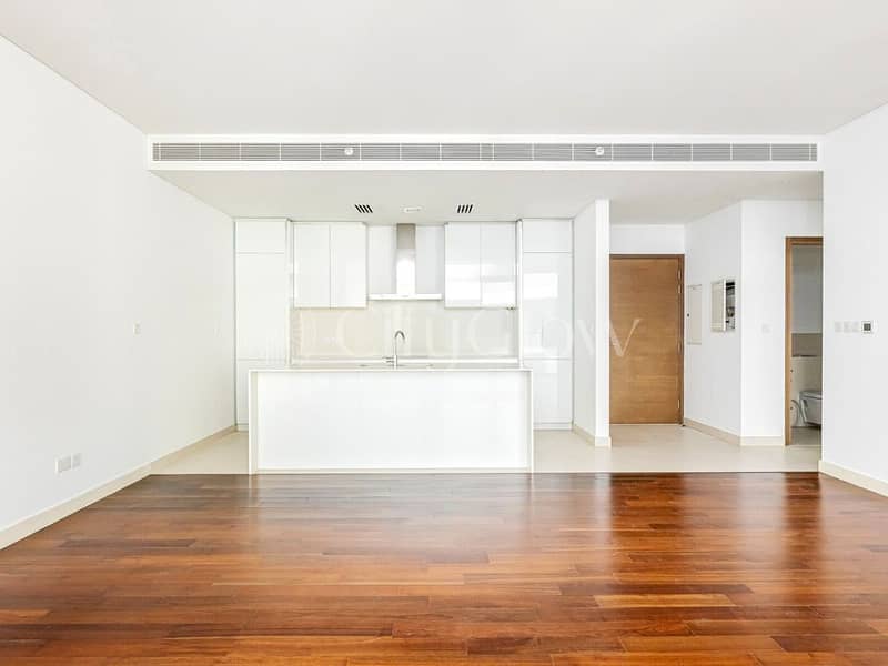 Sleek 1BR | Bright And Spacious | Prime Location