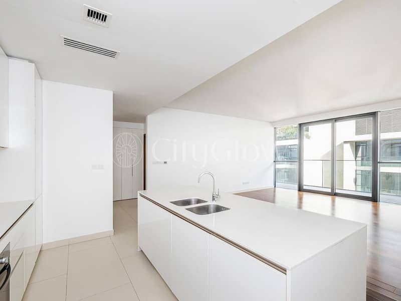 Sleek 1BR | Bright And Spacious | Prime Location