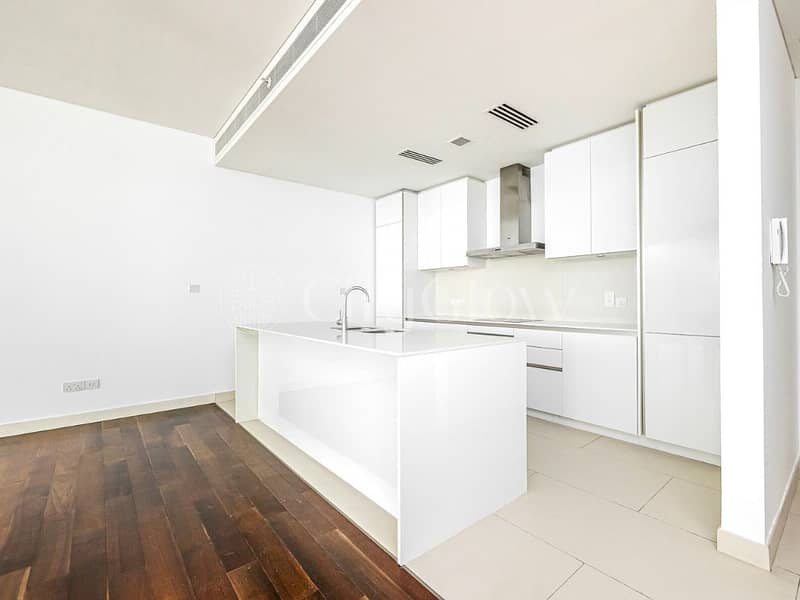 Sleek 1BR | Bright And Spacious | Prime Location