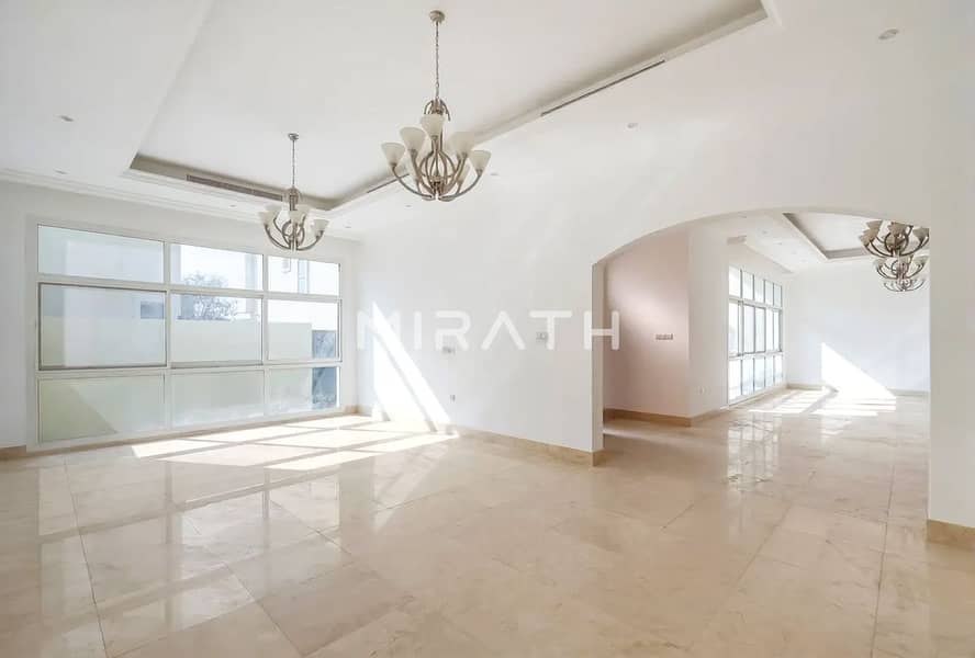 Elegant Spacious 5BR Villa – Prime Family Living