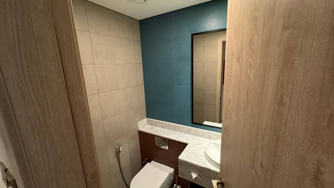 Luxury Living | Full Amenities | Private Zoo - Image 7