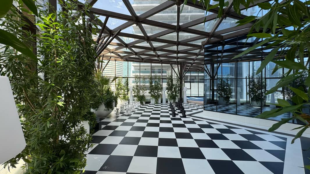 Luxury Living | Full Amenities | Private Zoo - Image 12