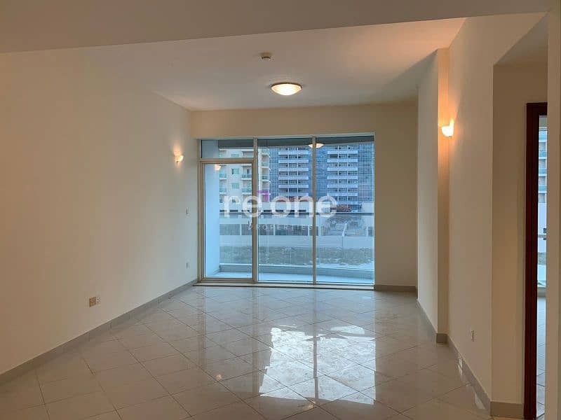 1 BR | Unique Layout | Extra Built-in Storage