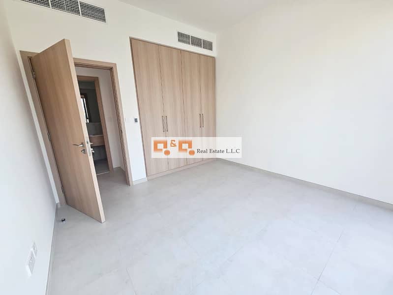 Park Access| Brand New | Near To Amenities - Image 11