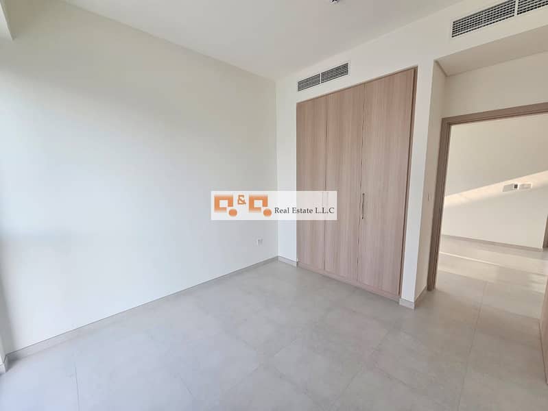 Park Access| Brand New | Near To Amenities - Image 19