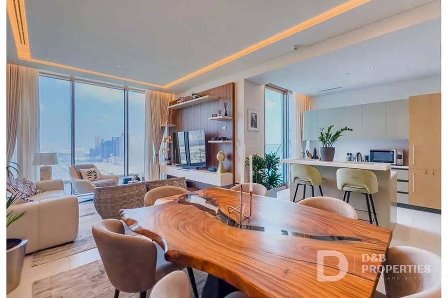 Upgraded | Fully Furnished | Vacant | Duplex