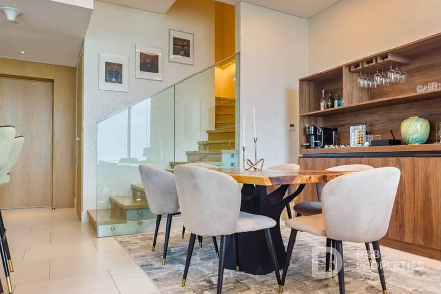 Upgraded | Fully Furnished | Vacant | Duplex