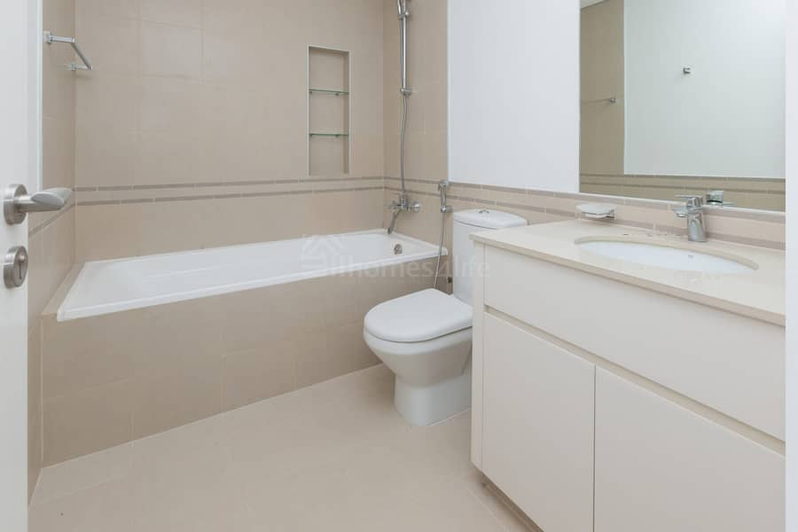 GREAT LOCATION | MID-FLOOR | AVAILABLE NOW - Image 11