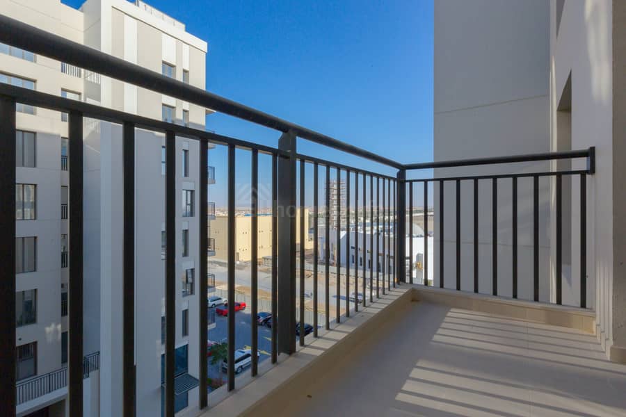 GREAT LOCATION | MID-FLOOR | AVAILABLE NOW - Image 14