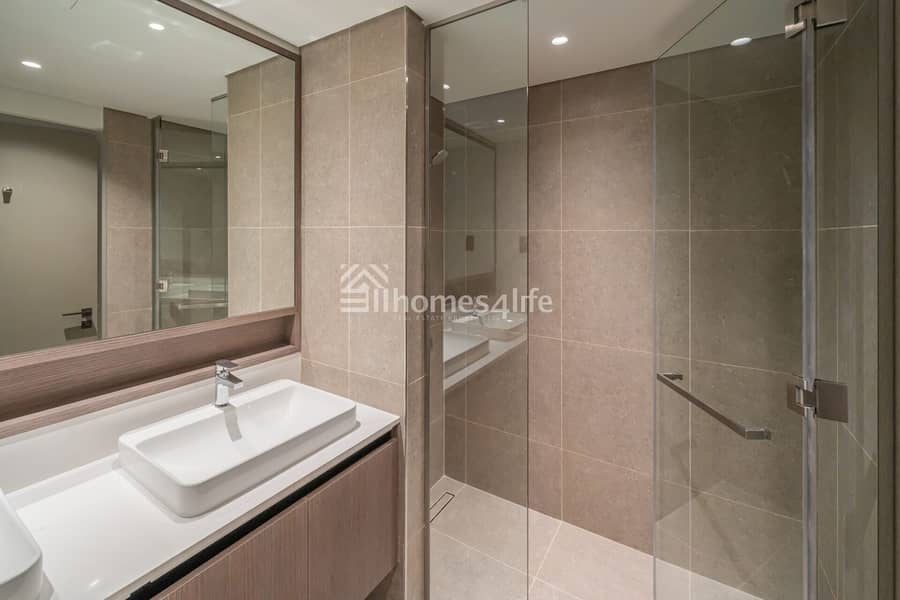 Exquisite | Spectacular | Spacious - Image 9